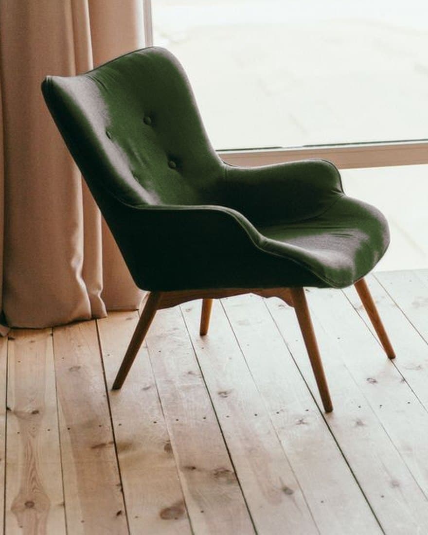 Green lounge chair